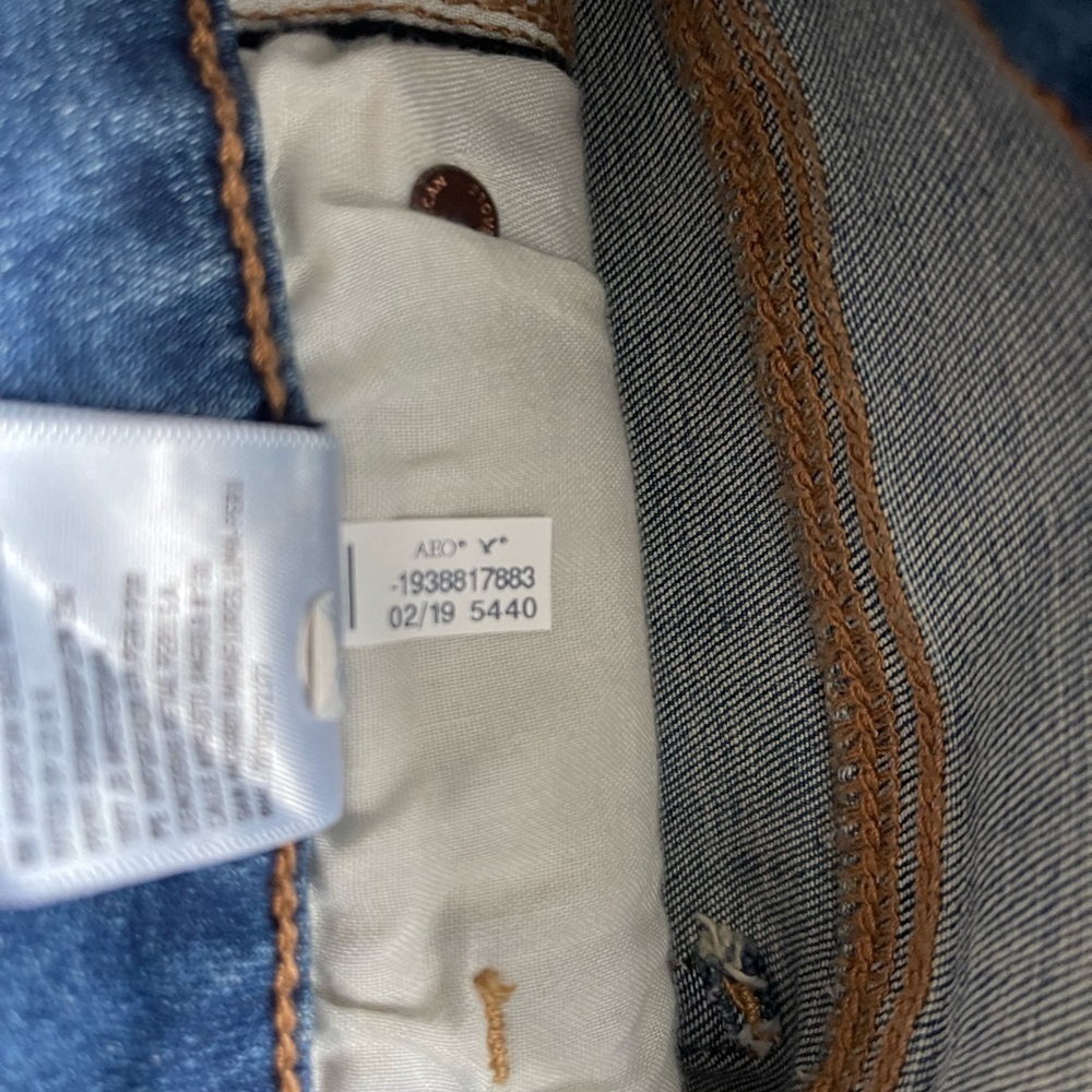 NWT AEO HI-Rise Super Stretch Shortie - Picture 15 of 16
